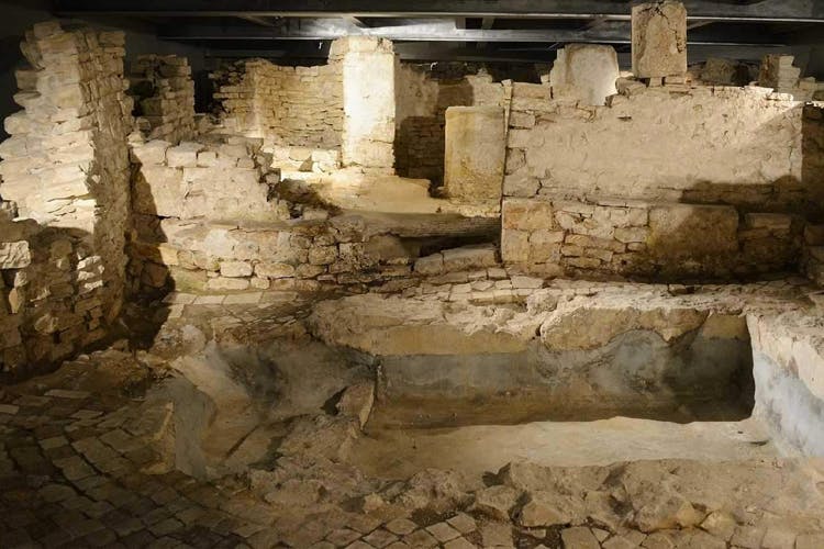 Archaeological tour of Bari
