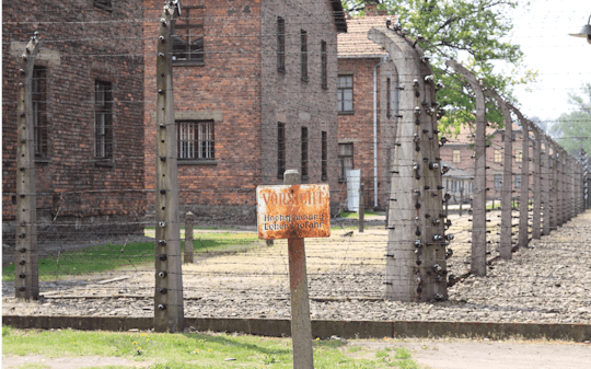 Wycieczka z przewodnikiem po Auschwitz-Birkenau i prywatny transport z Krakowa