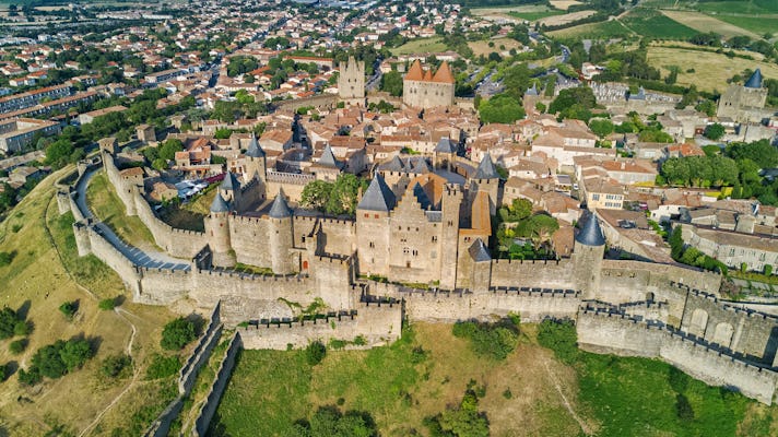 Toulouse naar Carcassonne en Albi Private Sightseeing Tour