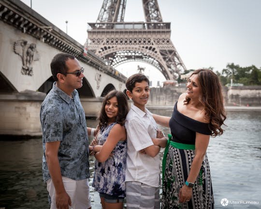 Sessão fotográfica de manhã na Torre Eiffel