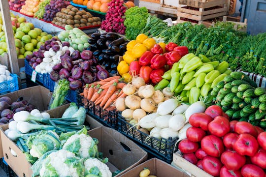 Visita ao mercado e experiência gastronômica na casa de uma Cesarina em Palermo