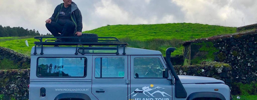 Jeep-Tour, um Terceira auf persönliche Art und Weise zu entdecken