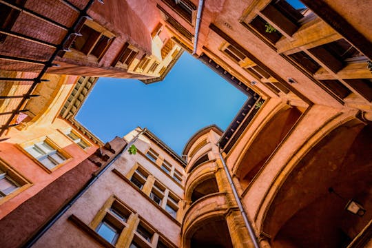 Excursão a pé guiada privada para 1 ou 2 pessoas na Cidade Velha de Lyon