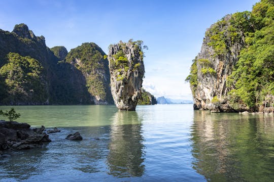 L'île James Bond en hors-bord avec canoë à Koh Hong