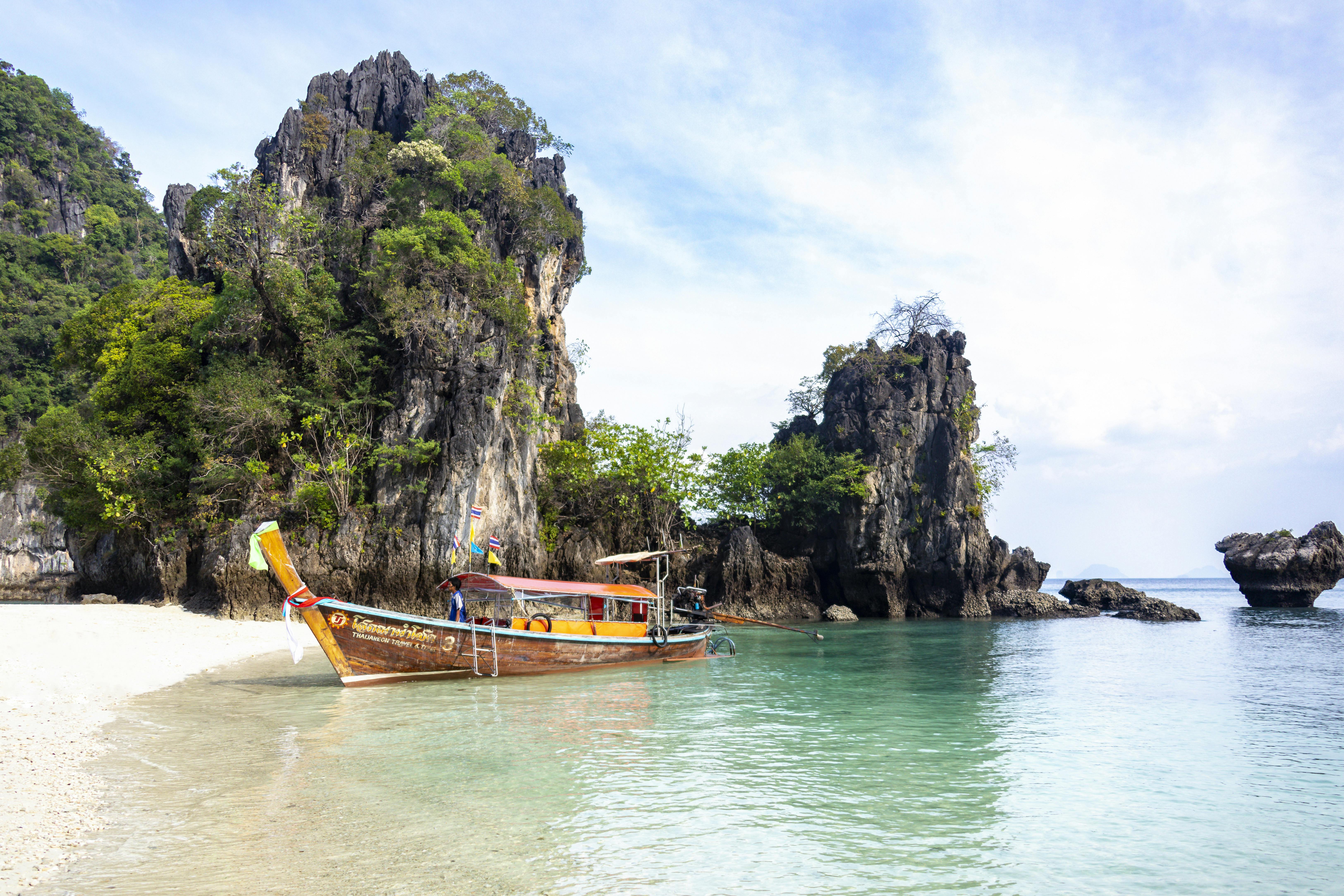 Öluffning och kanot i Phang Nga-bukten