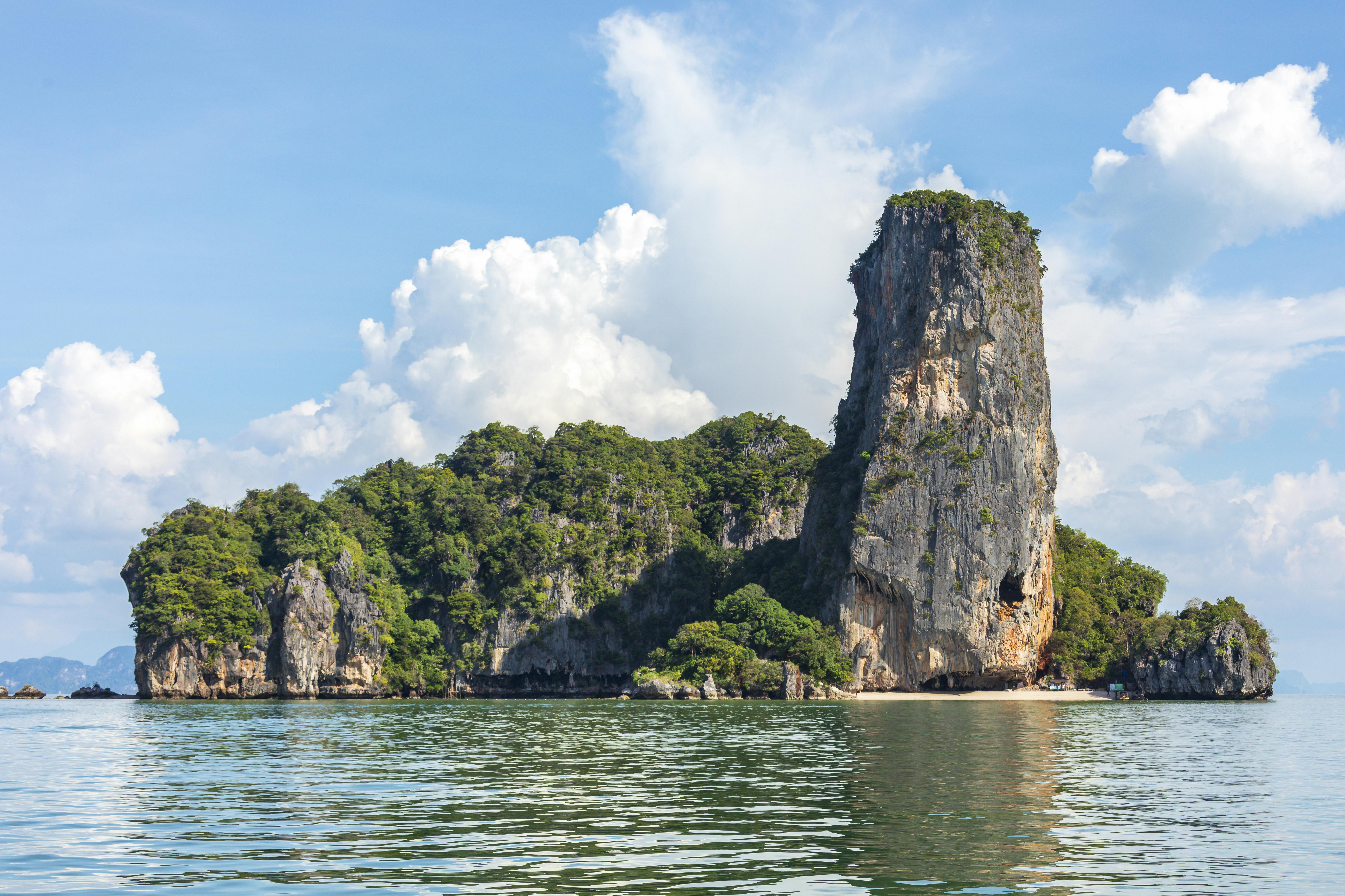 Öluffning och kanot i Phang Nga-bukten