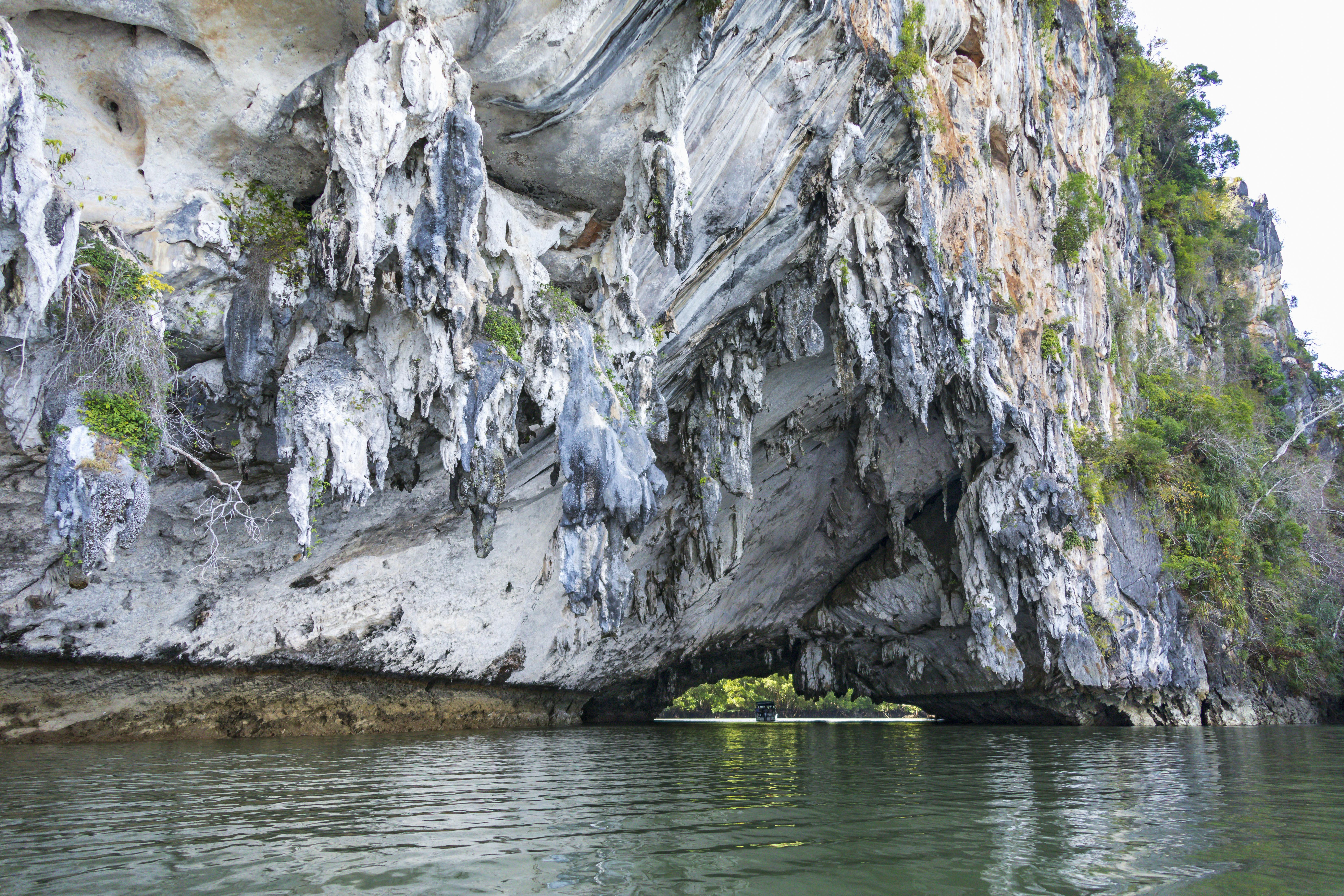 Öluffning och kanot i Phang Nga-bukten