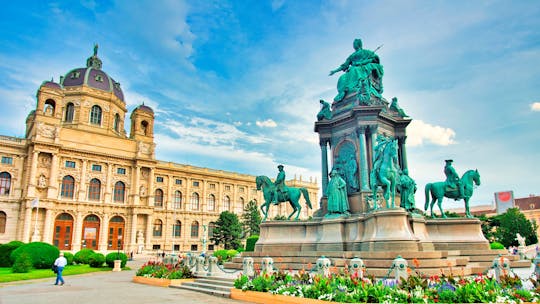 Private tour focused on beauty at Art History Museum Vienna