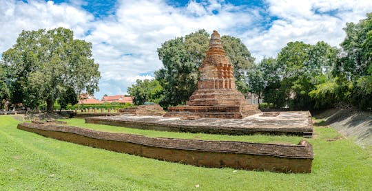 Zwiedzanie starożytnych miast Wiang Kum Kam i Wat Chiang Man