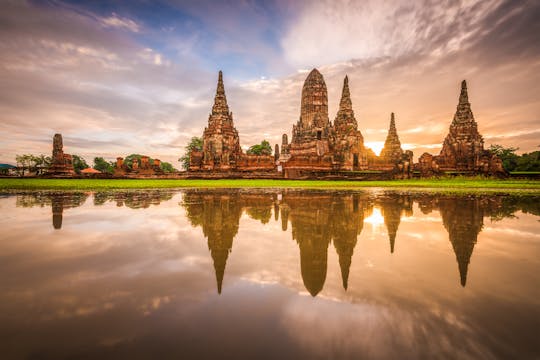 Temples antiques d'Ayutthaya et croisière fluviale avec déjeuner