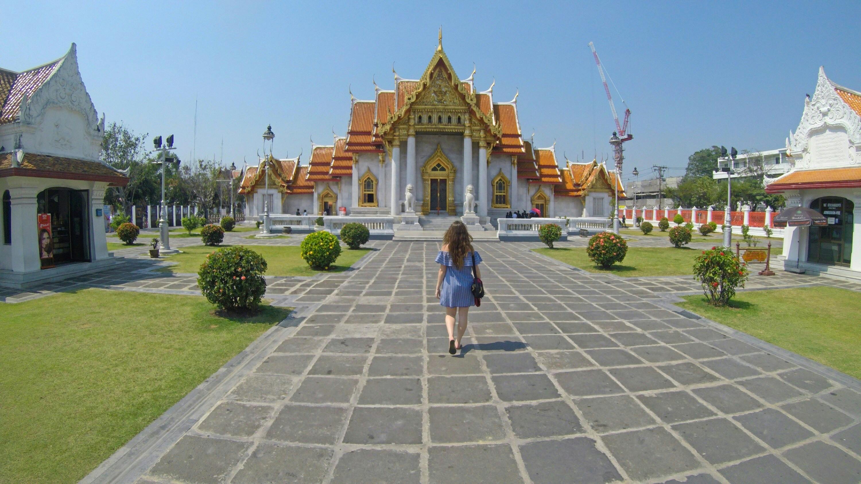 things-to-do-in-bangkok-marble-temple.jpg