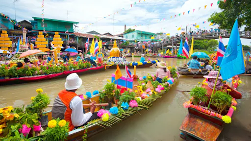 Floating-Markets-of-Damnoen-Saduak-Cruise-Day-Trip-from-Bangkok.jpg