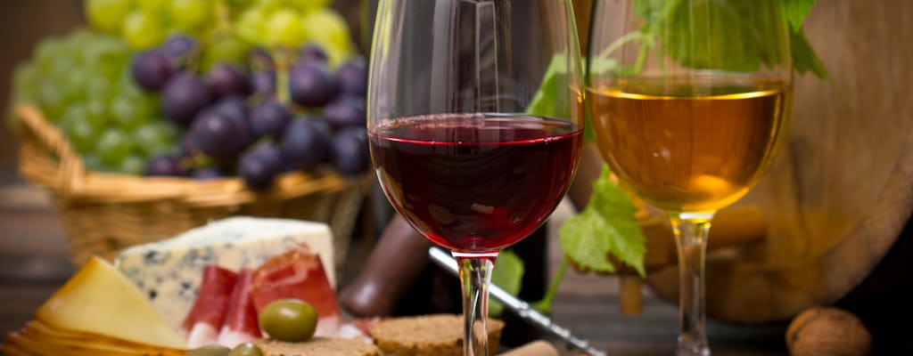 Eten en wijnproeven in een Romeinse kelder