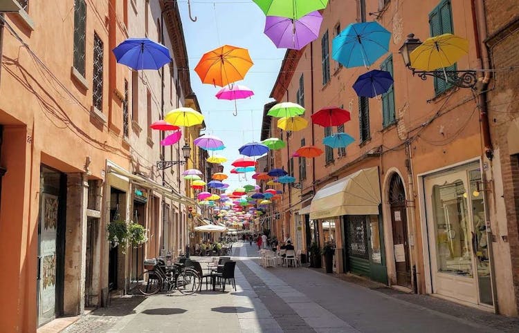 Private walking tour of the historic center of Ferrara