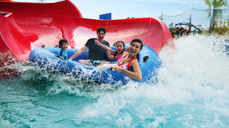 Tickets to Dubai Parks and Resorts with transfer
