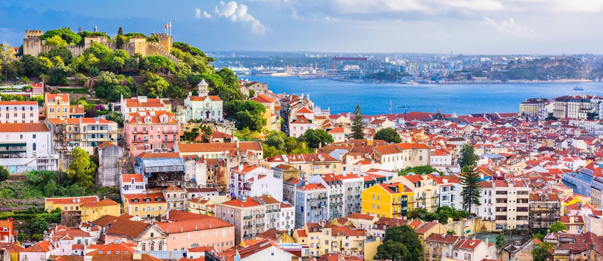 Panoramic view of Lisbon’s hillside neighbourhoods and the Tagus River