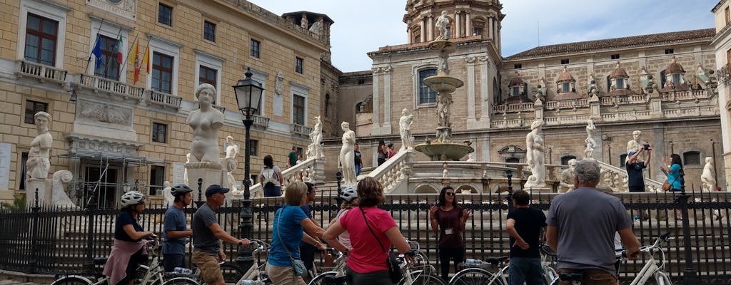 Excursão de bicicleta pela cidade velha de Palermo