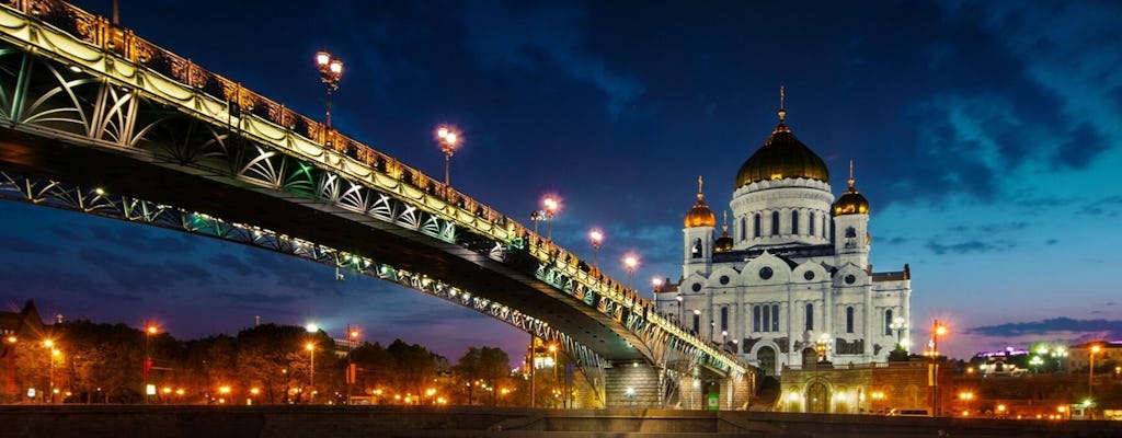 Moscow at night walking tour