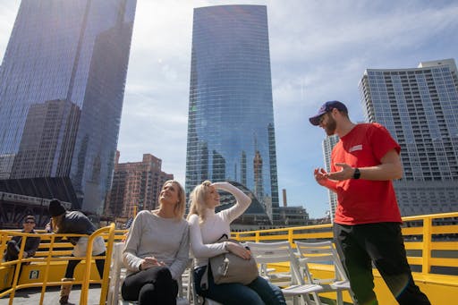 c-fakepath-urban-adventures-usa_chicago_water_taxi_sun.jpg
