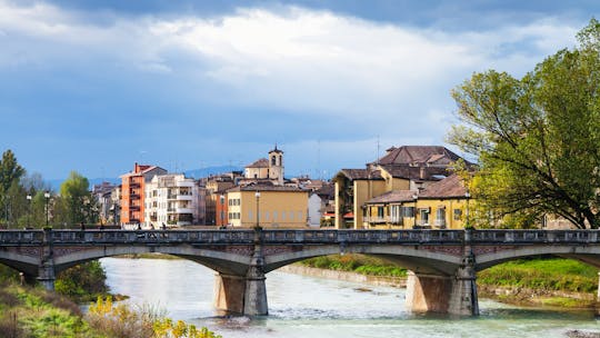 One-hour Parma rickshaw tour