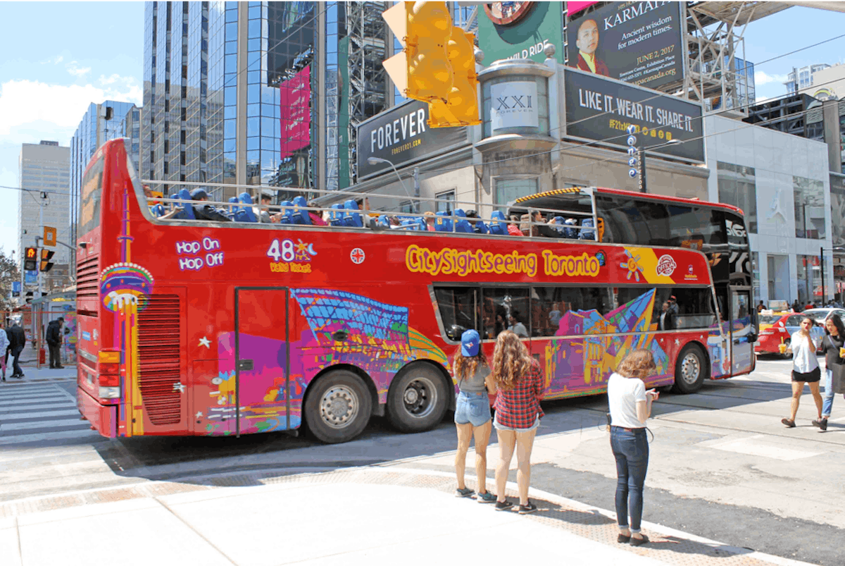 City Sightseeing wycieczka autobusowa typu hop-on hop-off po Toronto