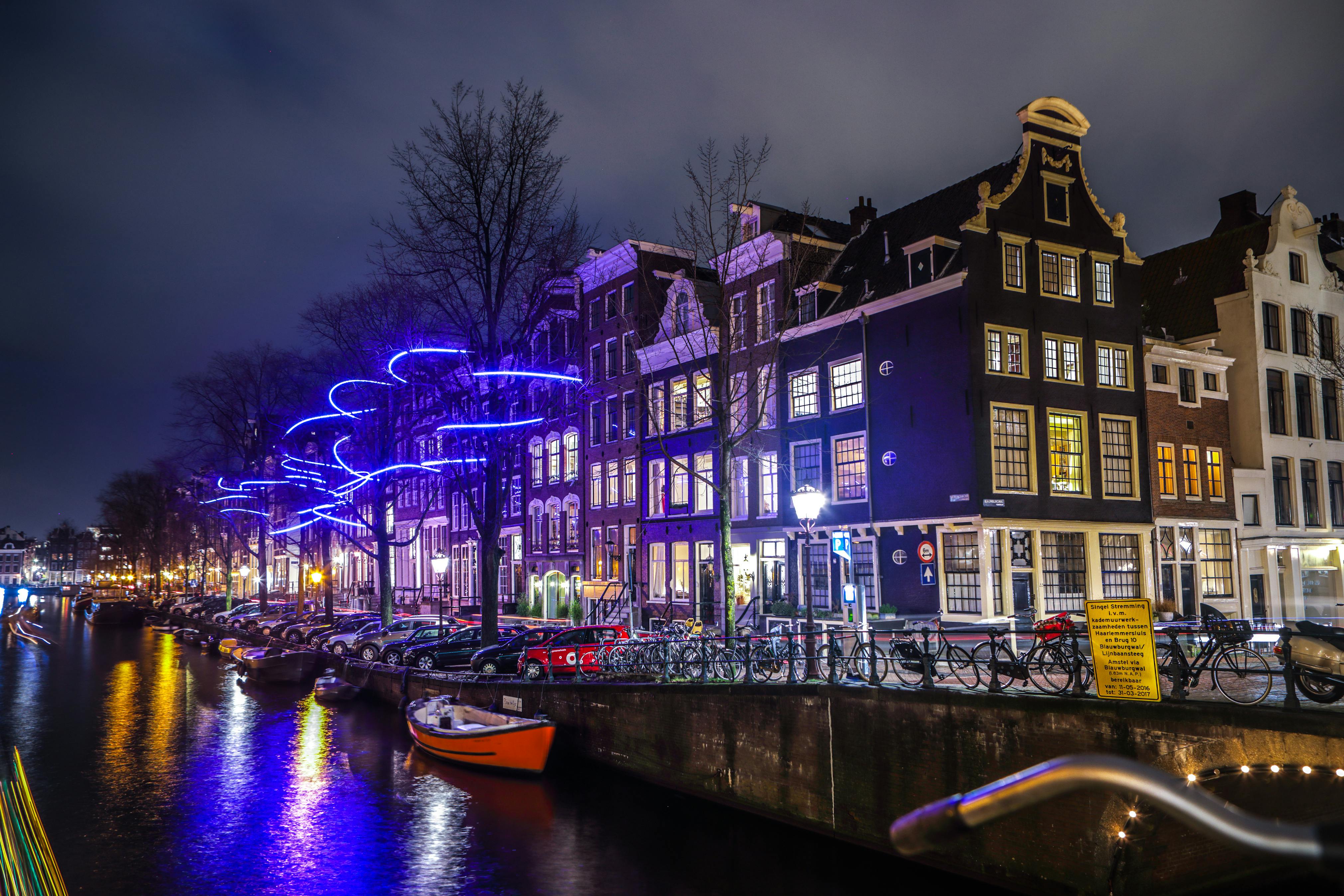 Croisière en bateau à toit ouvert pendant le Festival des Lumières d'Amsterdam