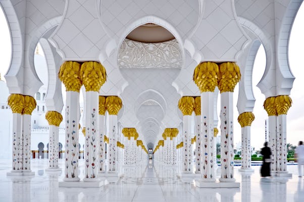 Jednodniowa wycieczka do Abu Zabi i pałaców królewskich z Dubaju