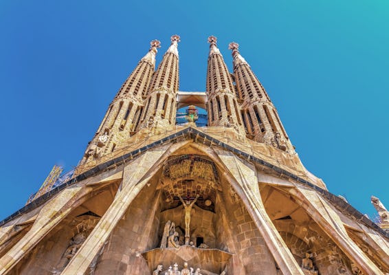 Barcelona Gaudi tour with Sagrada Familia and Casa Batlló