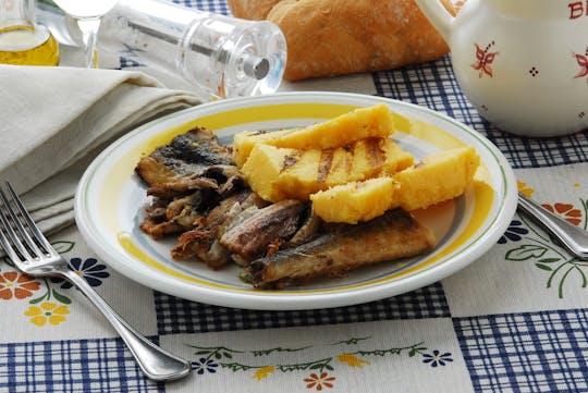 Lezione di cucina e degustazione presso la casa di una Cesarina sul Lago di Como
