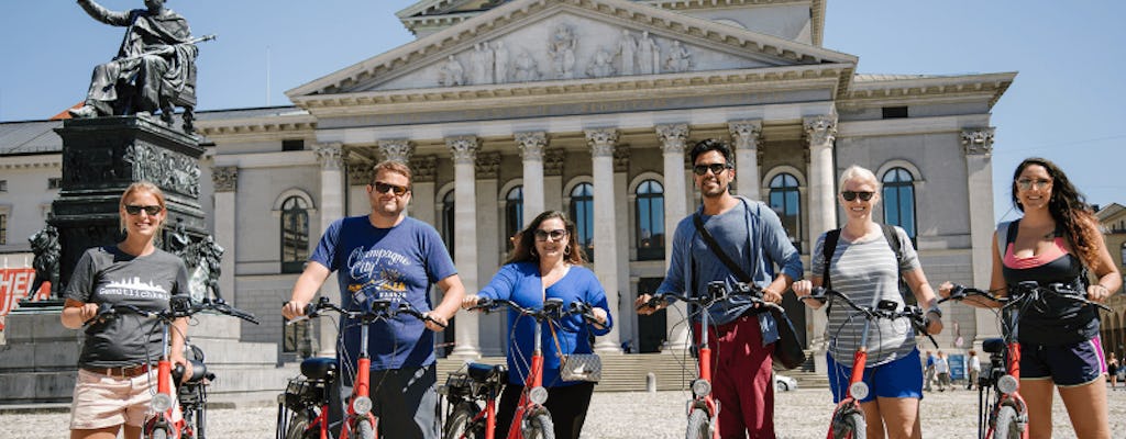 Tour in bici della città di Monaco con visita alla birreria all'aperto