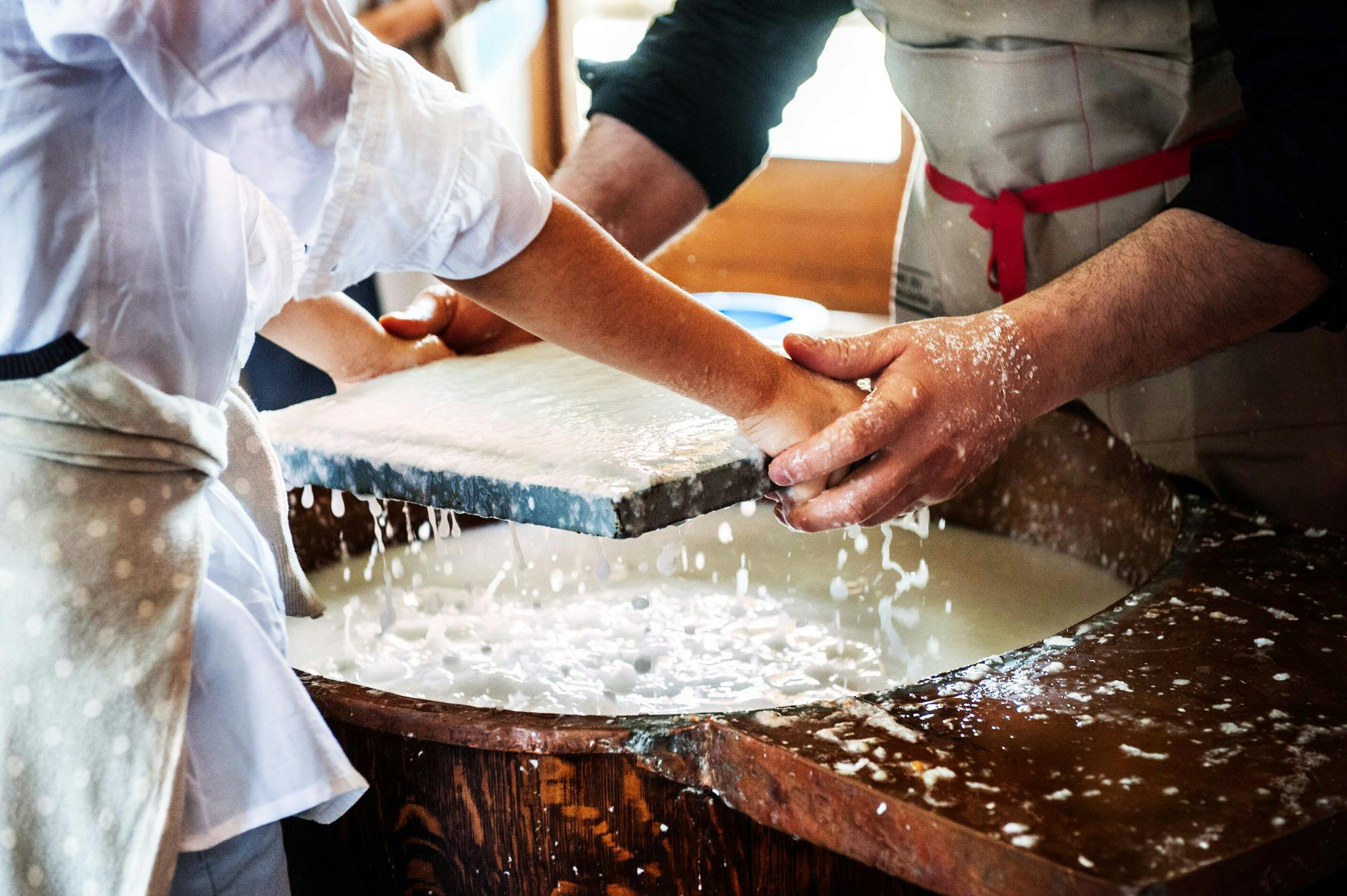 Making фото. Papermaking. Paper making. Papermaking by hand. Paper Production.