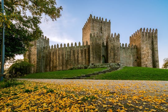 Visite guidée d'une journée complète de Porto aux Braga et à Guimarães avec déjeuner