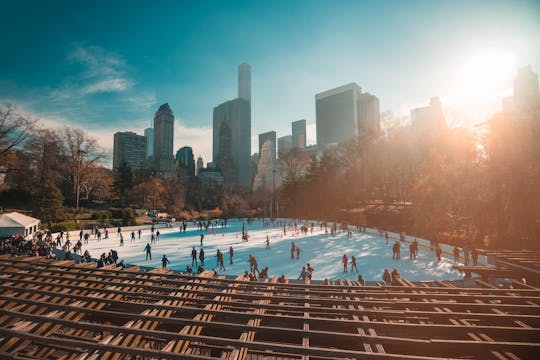 Central Park walking tour & ice skating