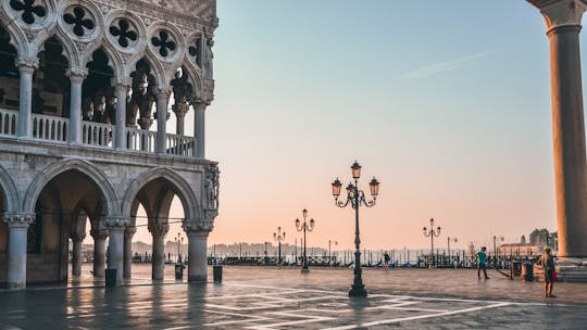 Promenade de découverte autoguidée dans le château et la place Saint-Marc de Venise