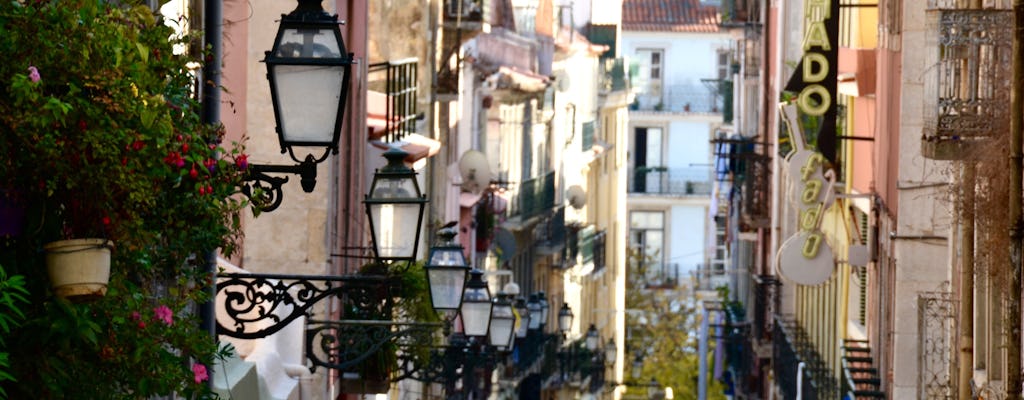 Balade autoguidée à la découverte des quartiers historiques de Lisbonne avec les meilleures vues, nourritures et histoires