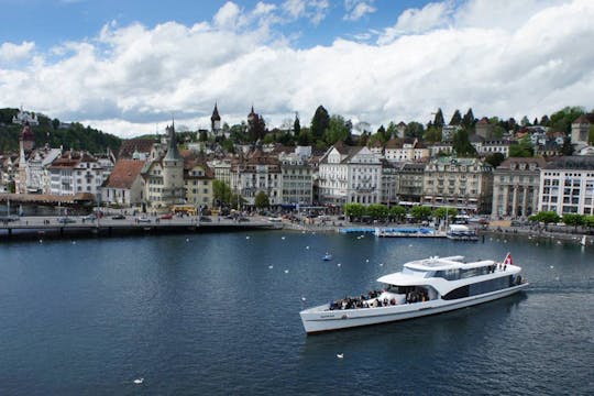 Visite d'une journée à Lucerne avec croisière en yacht au départ de Zurich