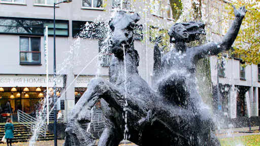 Amsterdam Architecture_fountain.jpg