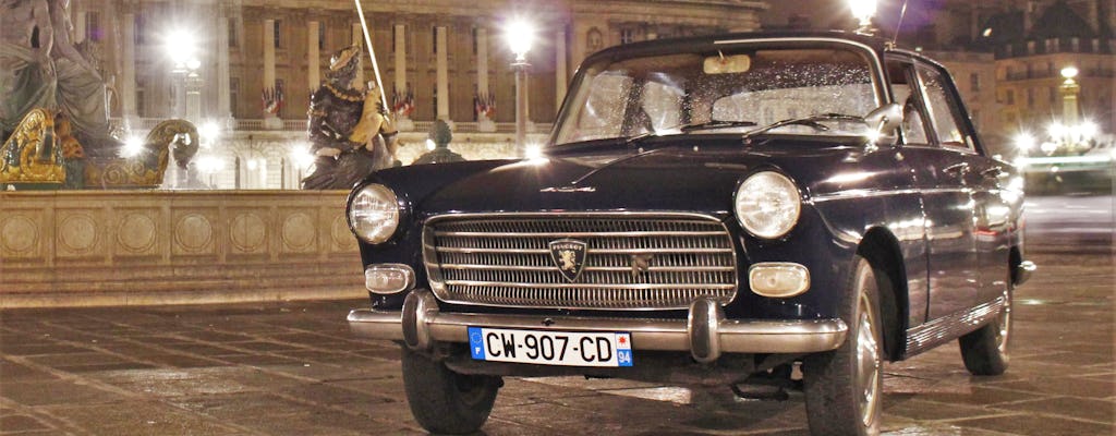 Night guided tour of Paris in a collection car