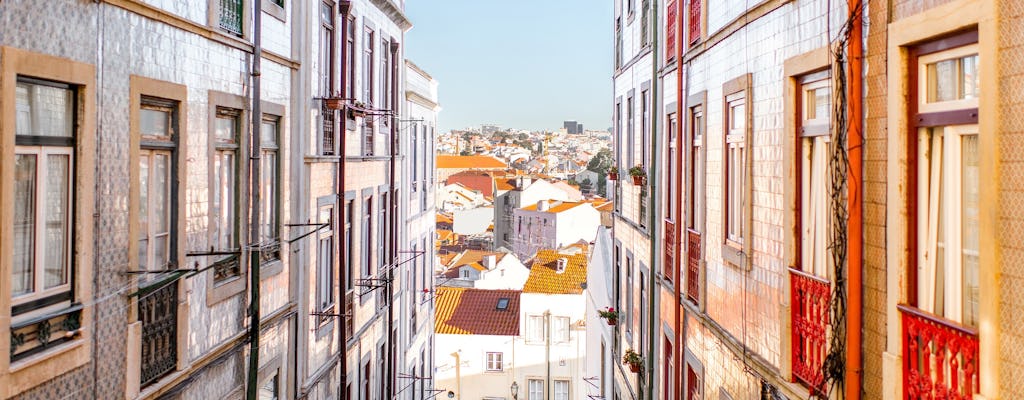 Passeio pela Mouraria no bairro de Lisboa