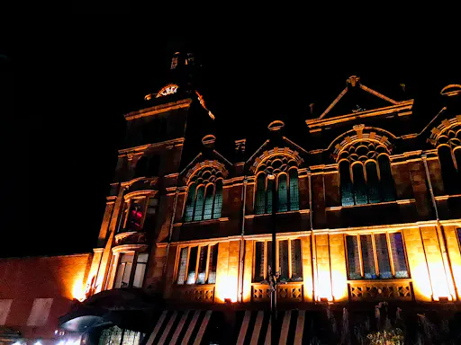 Manchester Town Hall.jpg