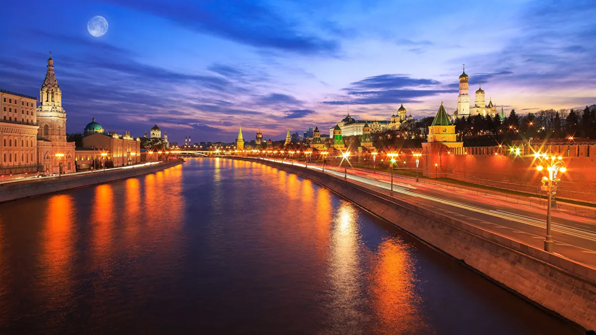 Kremlin view from river.jpg