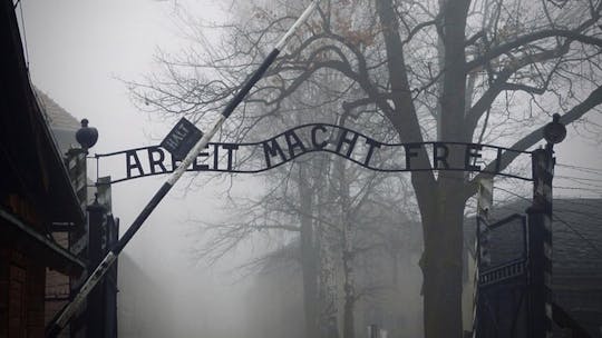 Auschwitz och Birkenau självguidad rundtur med transfer från Krakow