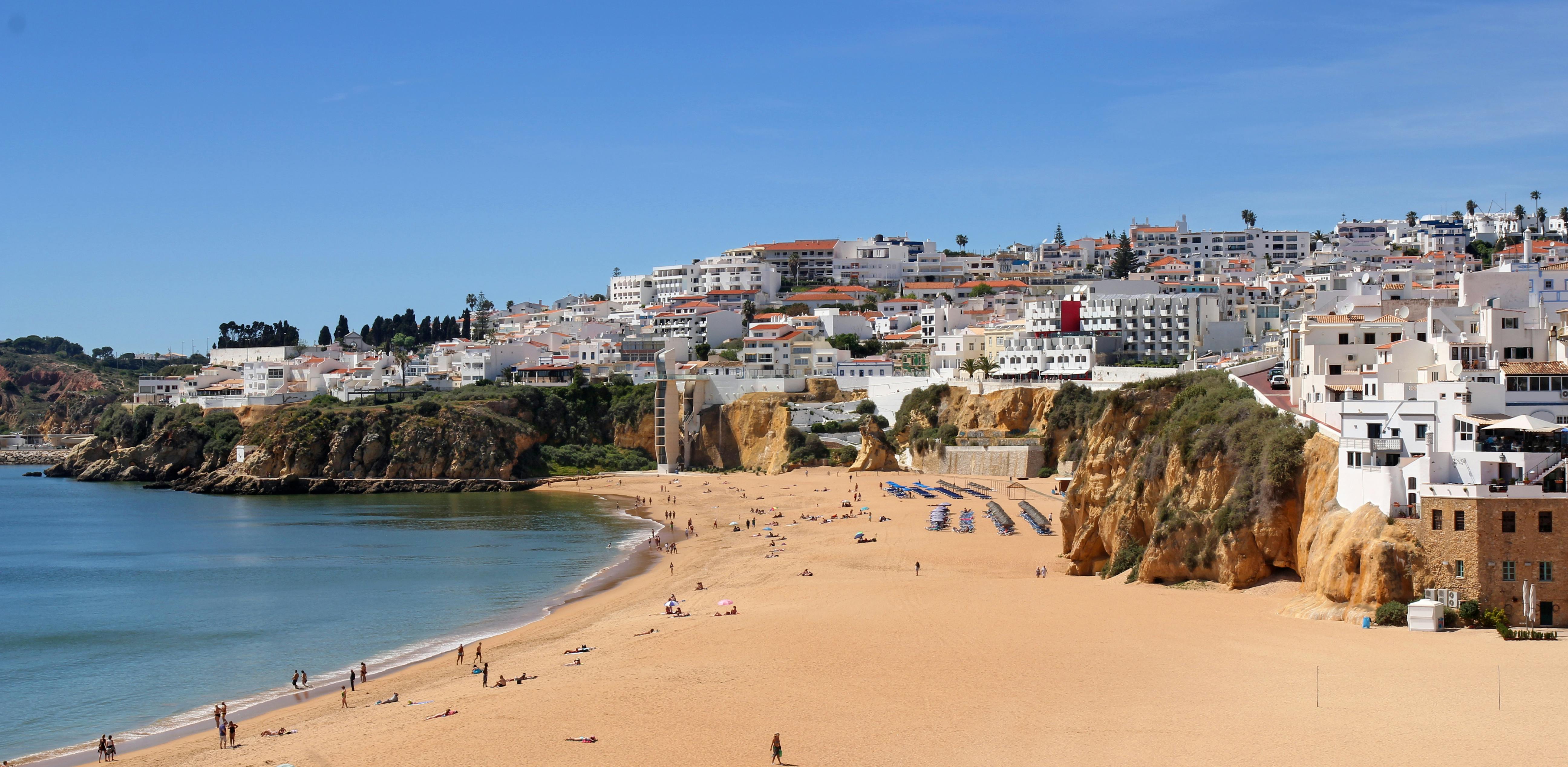 Paseo en lancha motora de 30 minutos en Albufeira