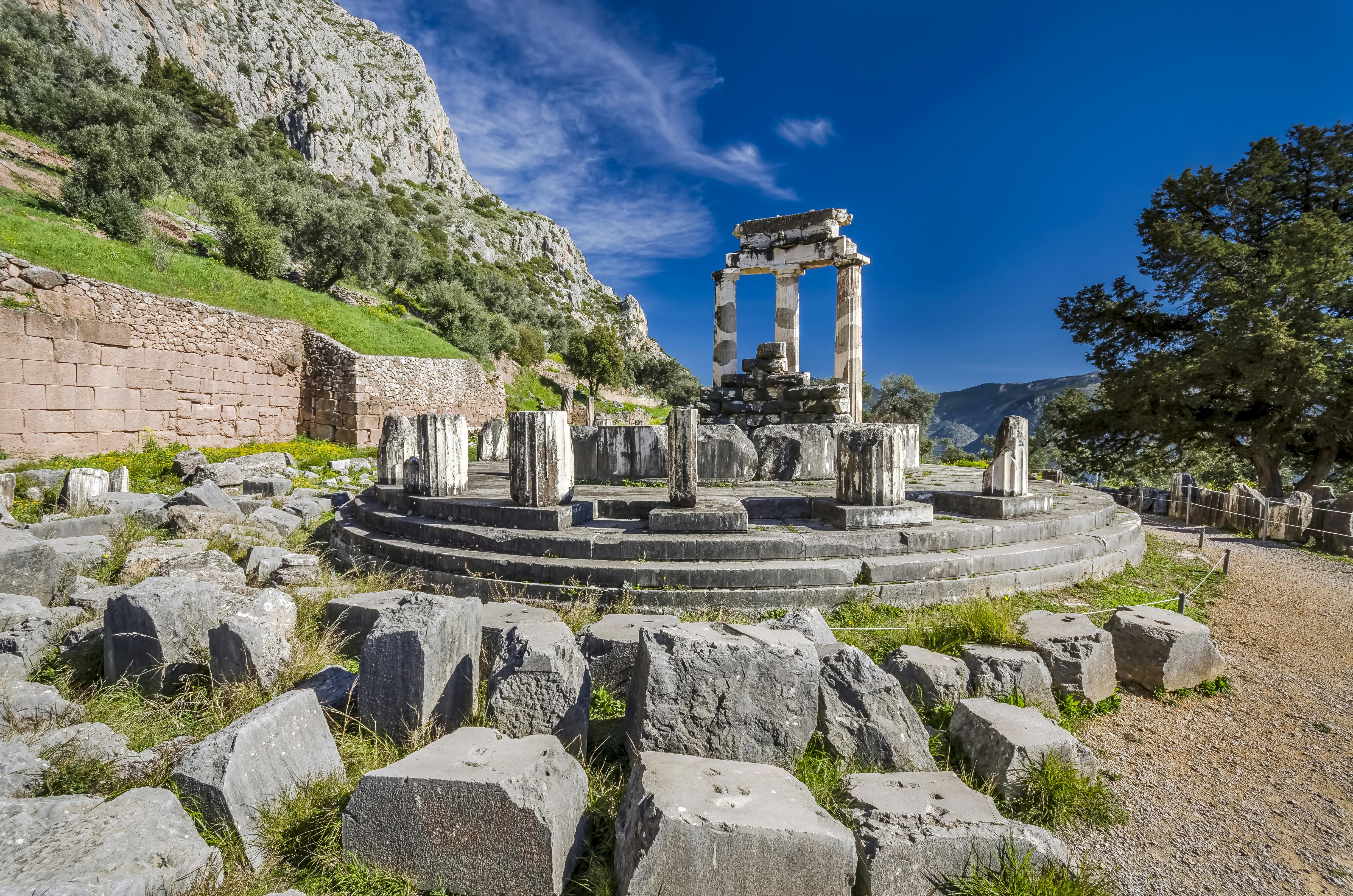 Visite de la cité antique de Delphes et Thèbes