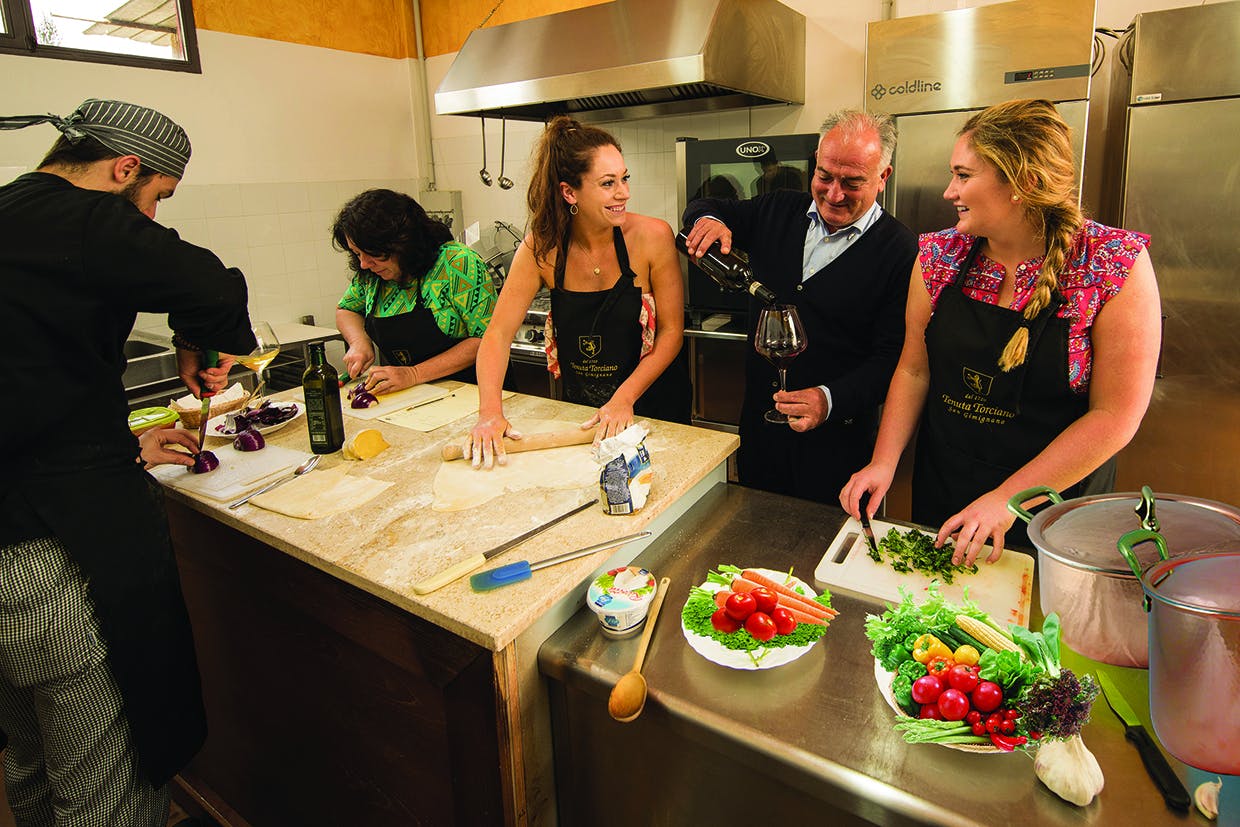 Lezione di cucina toscana con degustazione presso Tenuta Torciano