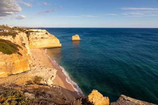La côte de l'Algarve et la région viticole