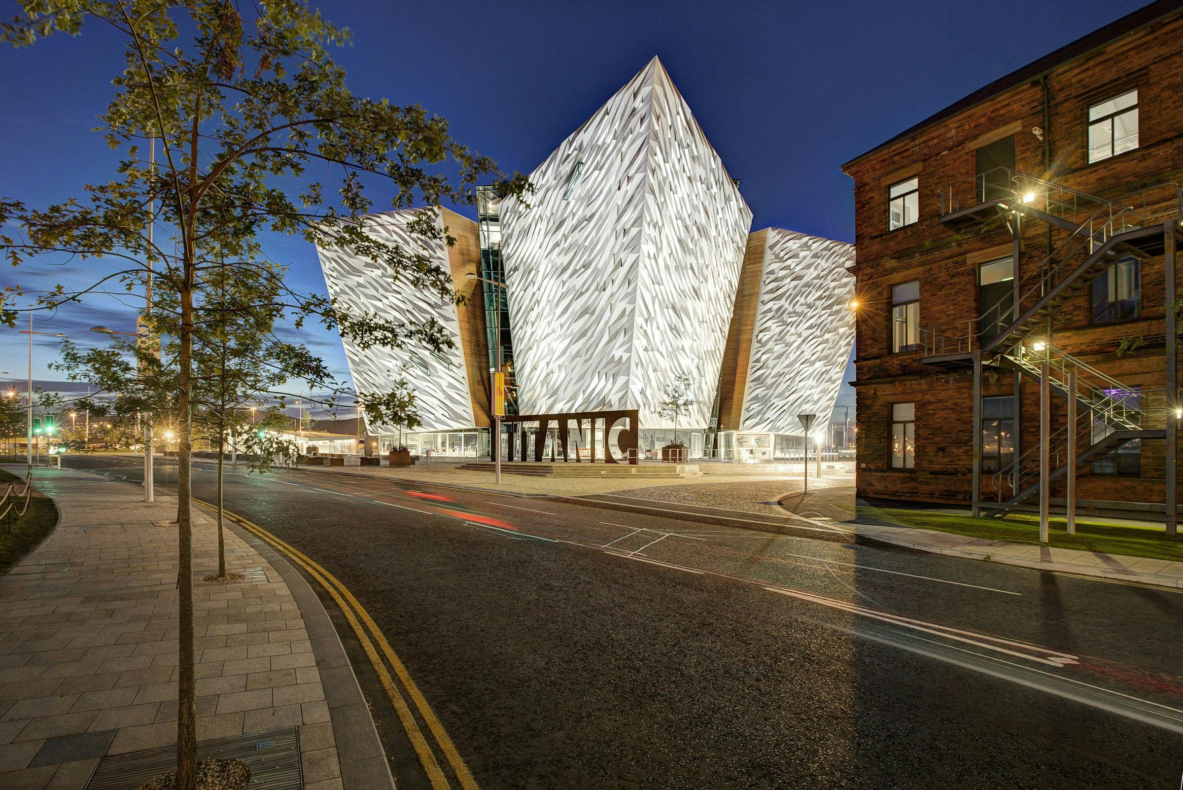 belfast city hall tours