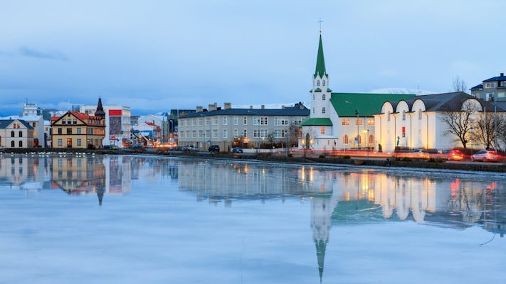 Reykjavik wyróżnia pieszą wycieczkę