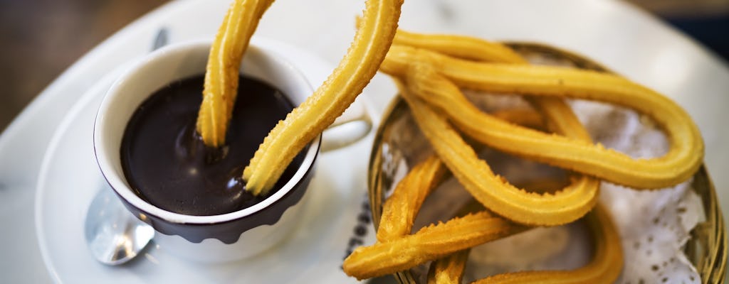 Tour in scooter autobilanciato a Madrid con cioccolato con churros