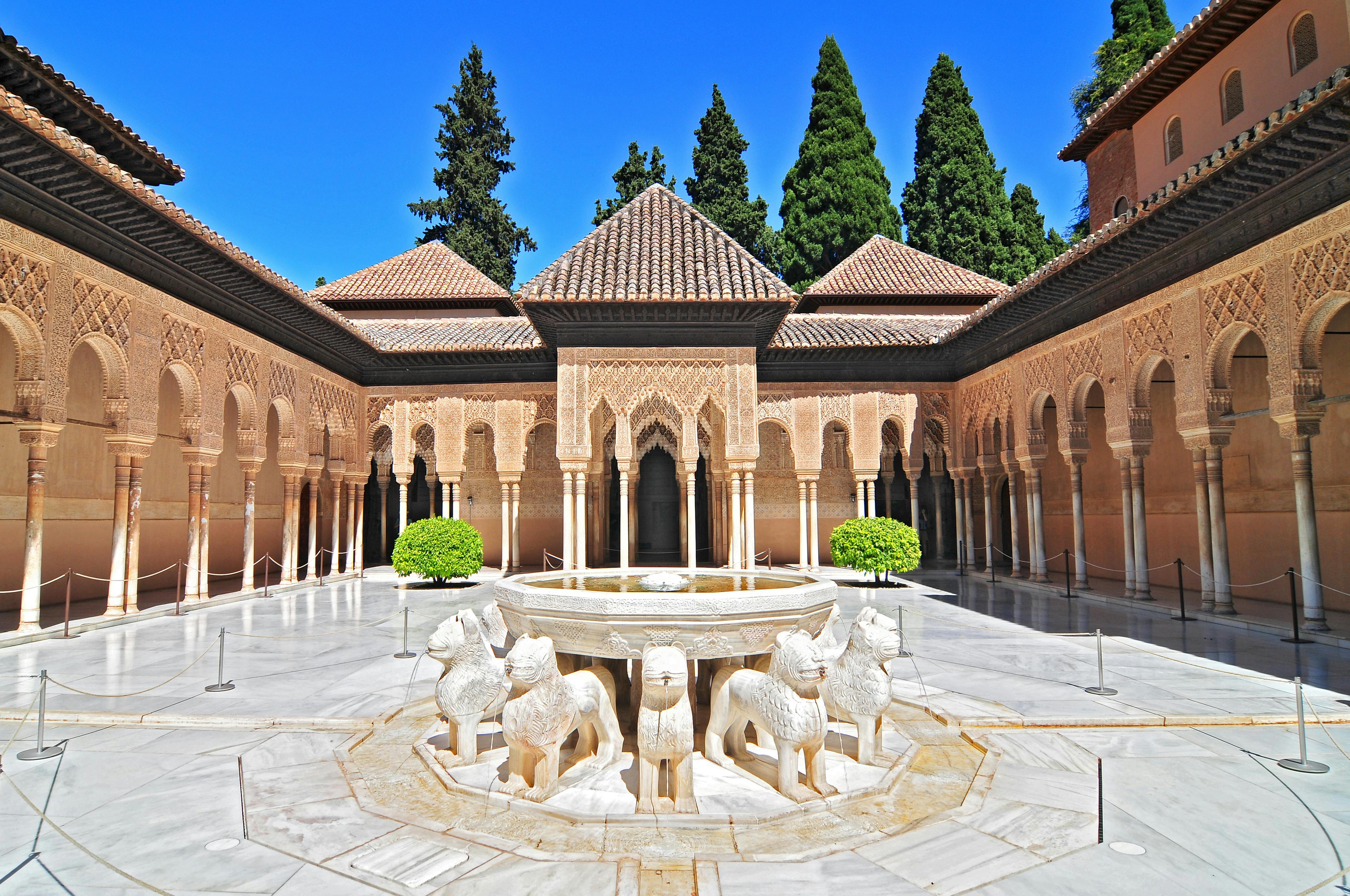Alhambra groepsrondleiding met gids door de Nasrid-paleizen en het Generalife-paleis